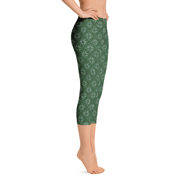 Forest Snowflake Capri Leggings