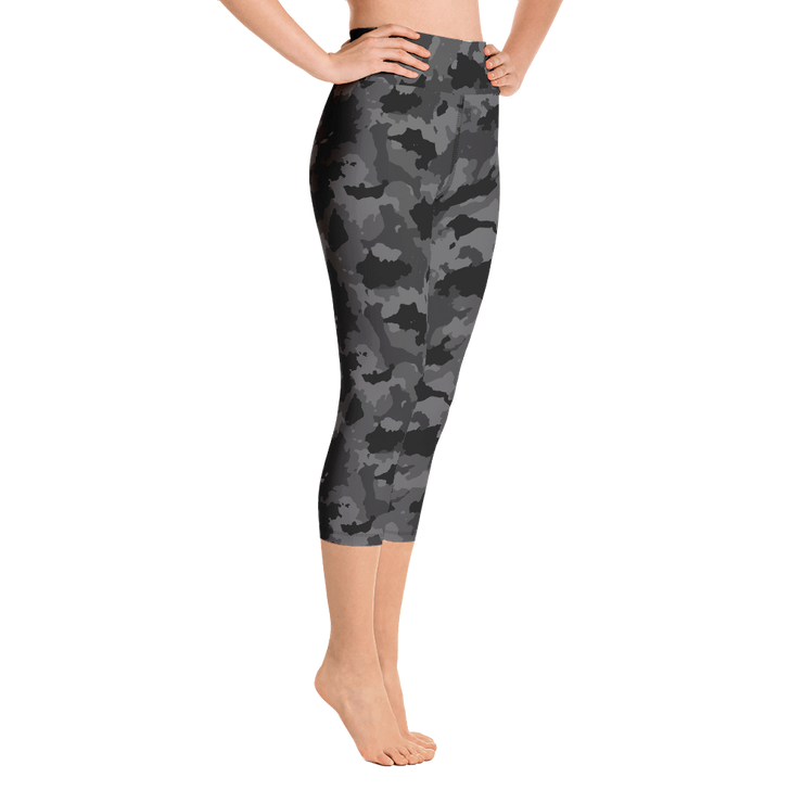 Black Camo Capri Yoga Pants