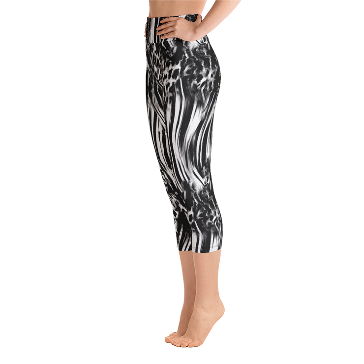 Fused Black & White Capri Yoga Pants