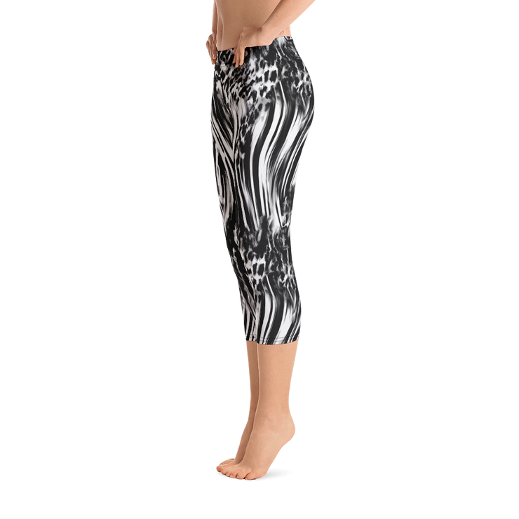 Fused Black & White Capri Leggings