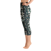 Rainforest Snakeskin Capri Yoga Pants